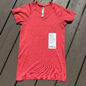 Lululemon Swiftly tech Short Sleeve 2.0